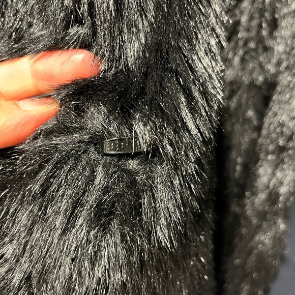 Vintage coat black with faux fur - Picture 6 of 12